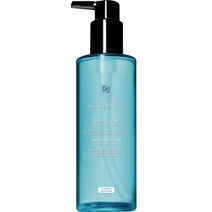 Simply Clean - Cleanse & Tone | L'Oréal Dermatological Beauty Partner Shop